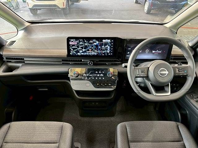 NISSAN SERENA  WG 4WD 2025