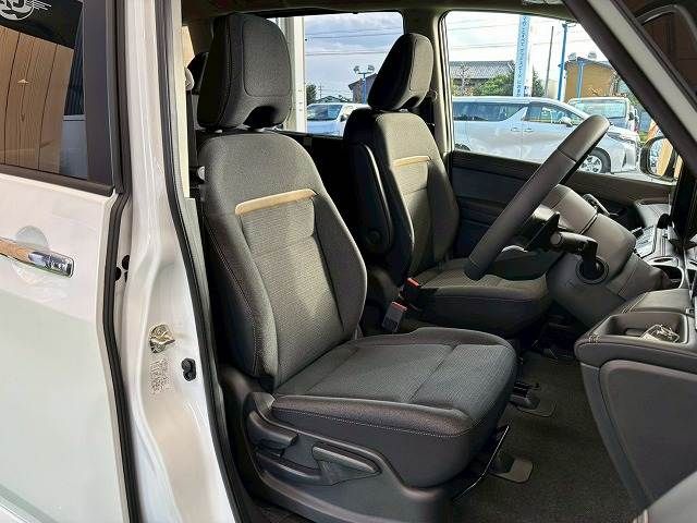 NISSAN SERENA  WG 4WD 2025