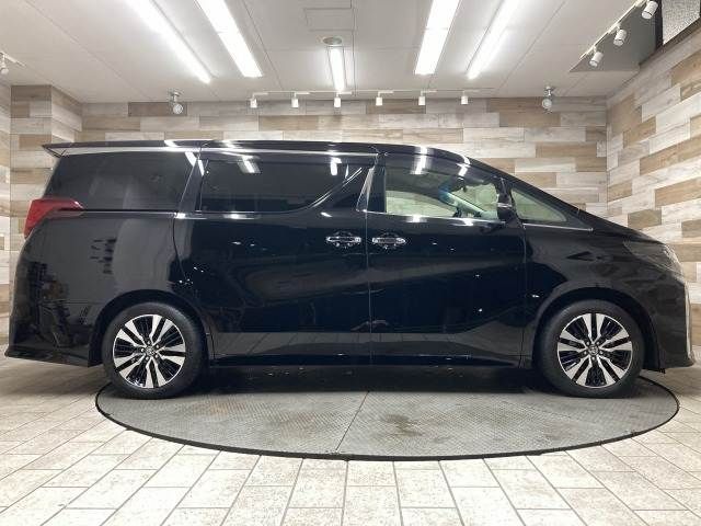 TOYOTA ALPHARD 2022