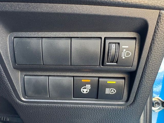 TOYOTA YARIS HYBRID 2023