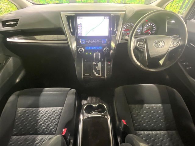 TOYOTA VELLFIRE 2015