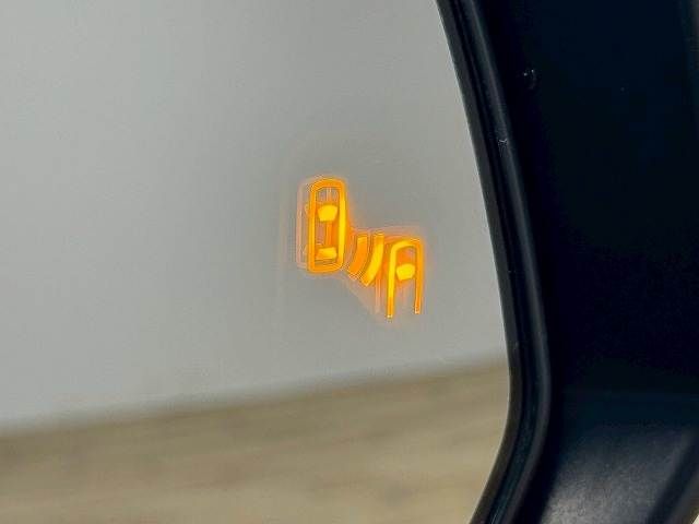 TOYOTA HARRIER 2WD 2024