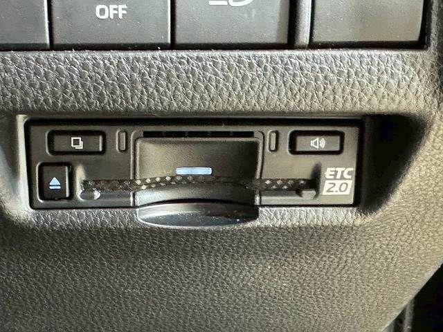 TOYOTA HARRIER 2WD 2024