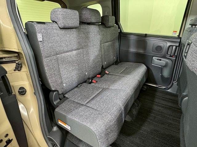 TOYOTA SIENTA HYBRID 2022