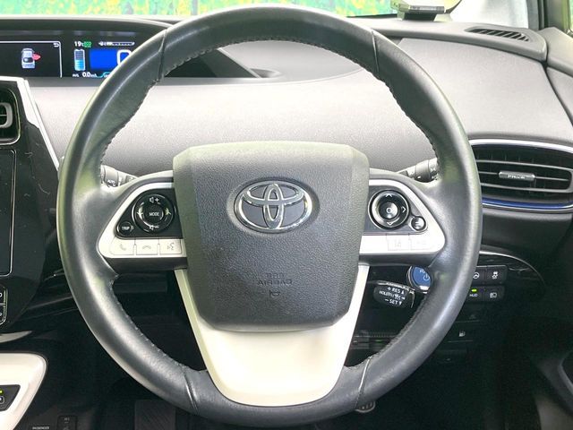 TOYOTA PRIUS 2016