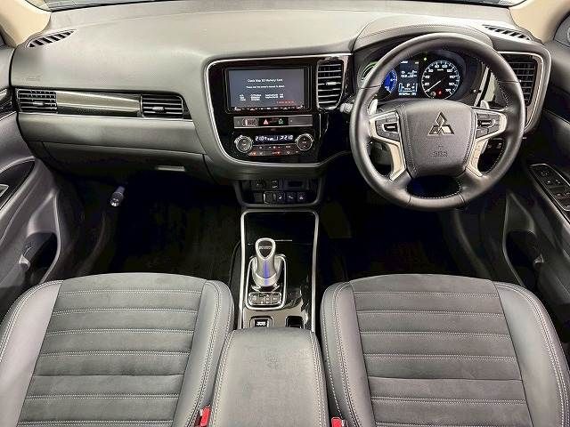 MITSUBISHI OUTLANDER PHEV 2018