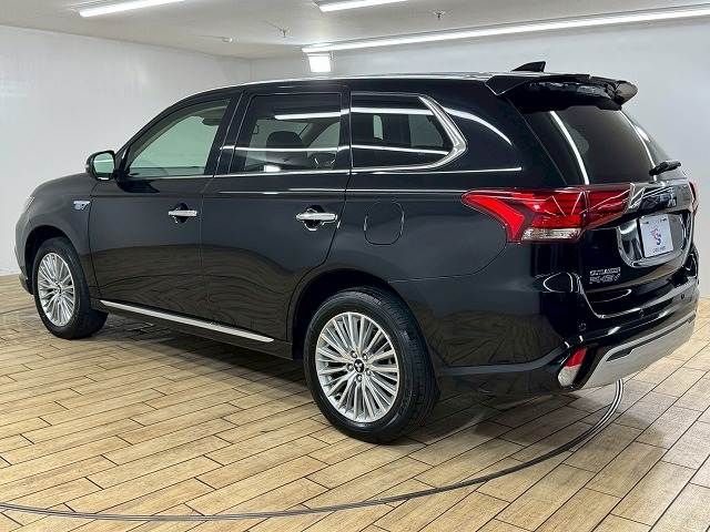 MITSUBISHI OUTLANDER PHEV 2018