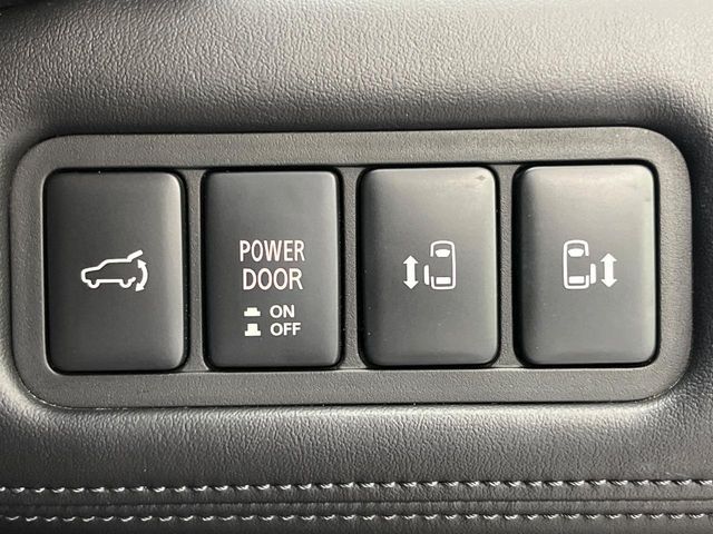 MITSUBISHI DELICA D:5 4WD 2020