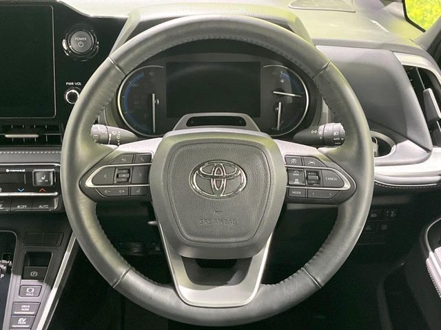 TOYOTA NOAH HYBRID 2023