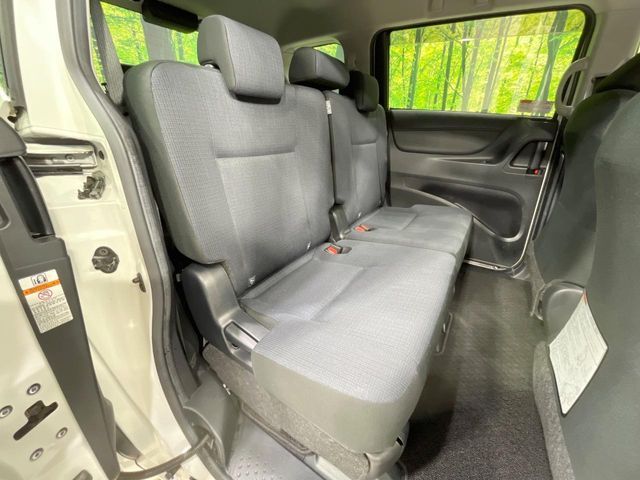 TOYOTA SIENTA HYBRID 2017