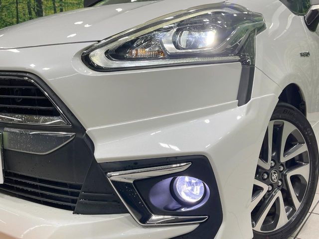 TOYOTA SIENTA HYBRID 2017