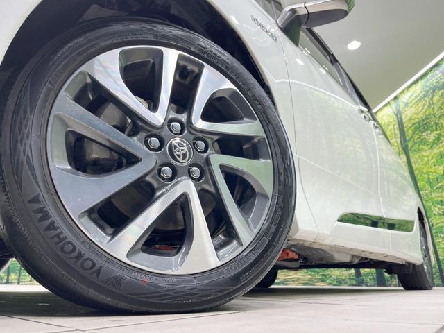 TOYOTA SIENTA HYBRID 2017