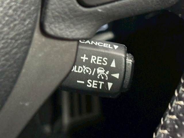 TOYOTA LEXUS IS300h 2021