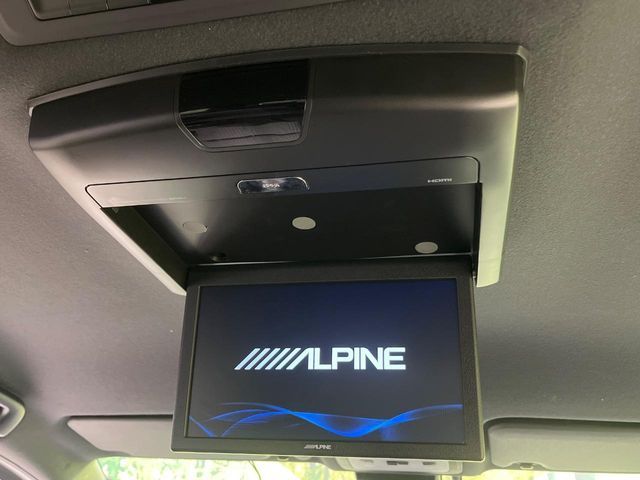 TOYOTA VOXY HYBRID 2018