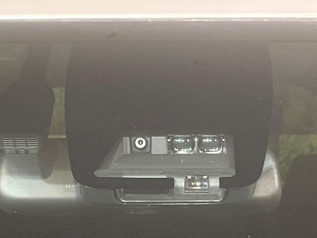 TOYOTA VOXY HYBRID 2018