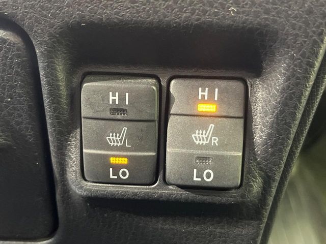 TOYOTA VOXY HYBRID 2018