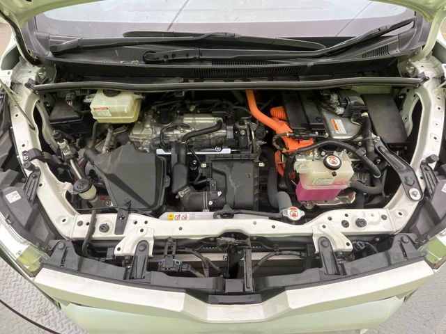 TOYOTA VOXY HYBRID 2018