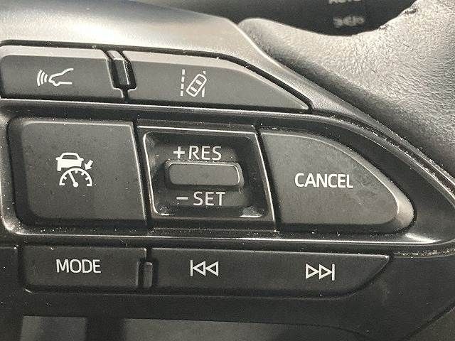 TOYOTA YARIS CROSS HYBRID 2023