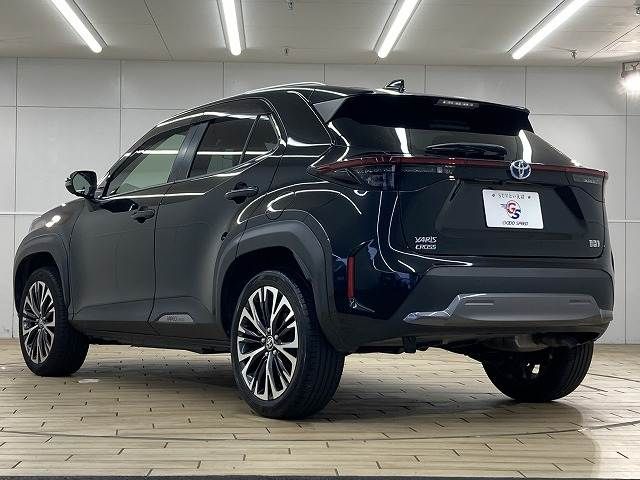 TOYOTA YARIS CROSS HYBRID 2023