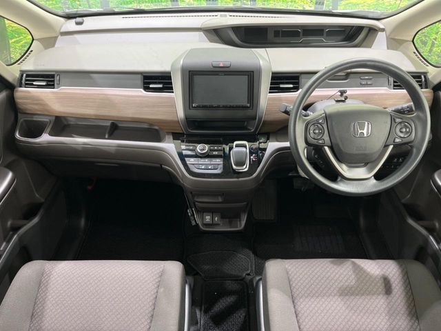 HONDA FREED HYBRID 2023