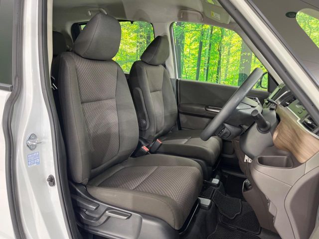 HONDA FREED HYBRID 2023