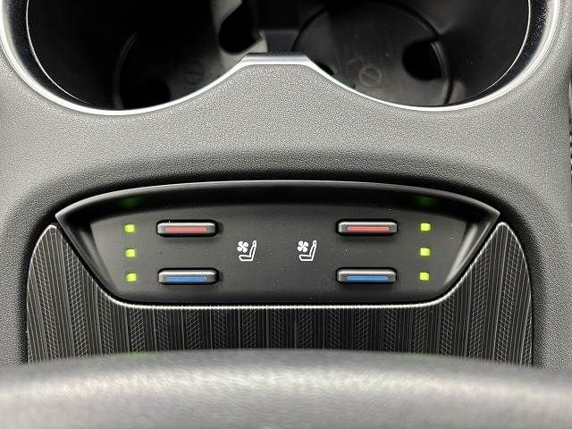 TOYOTA HARRIER HYBRID 2023