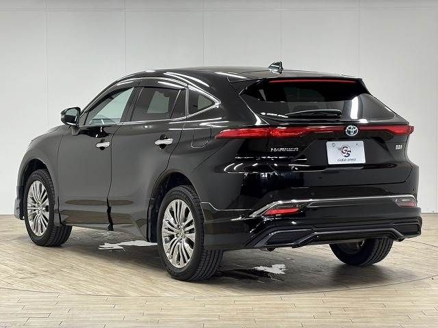 TOYOTA HARRIER HYBRID 2023