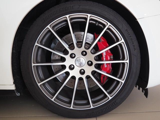 MASERATI MASERATI GHIBLI Sedan 2016