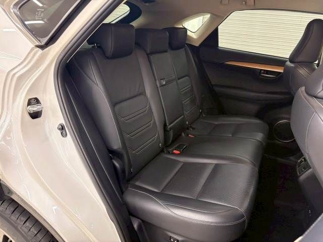 TOYOTA LEXUS NX200t 2014