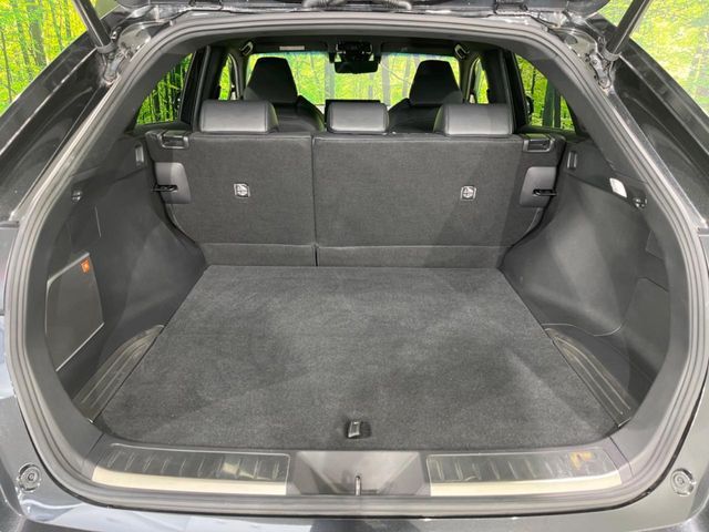 TOYOTA HARRIER 4WD 2021