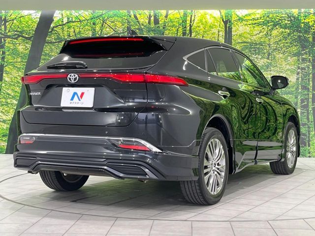 TOYOTA HARRIER 4WD 2021