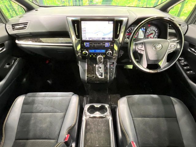 TOYOTA VELLFIRE 2016