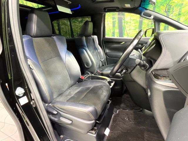 TOYOTA VELLFIRE 2016