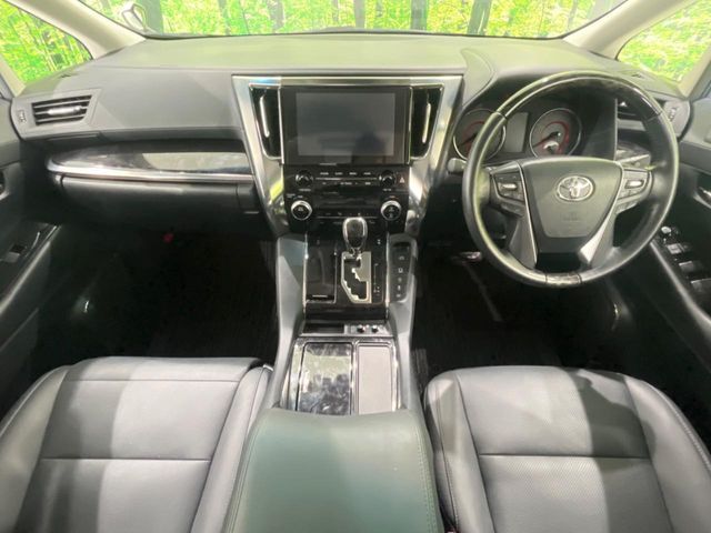 TOYOTA ALPHARD 4WD 2022