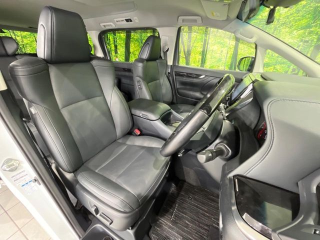 TOYOTA ALPHARD 4WD 2022