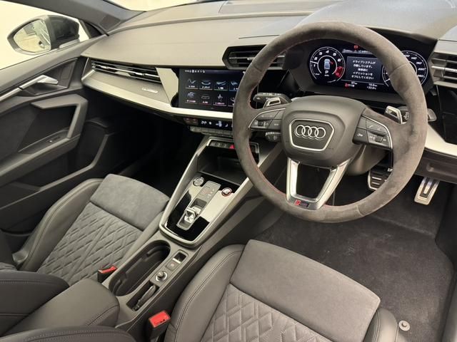 AUDI AUDI RS3 Sedan 2024