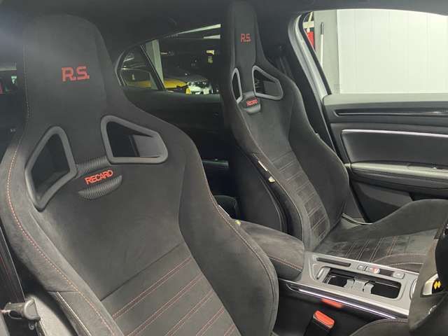 RENAULT RENAULT MEGANE hatchback 2024