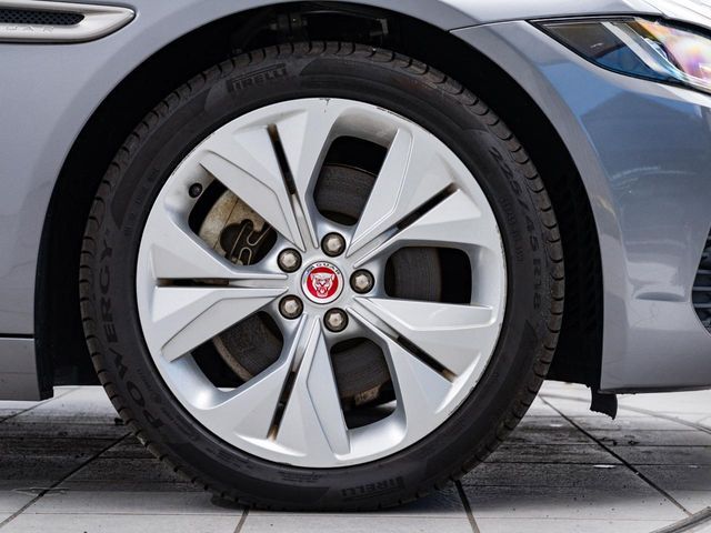 JAGUAR JAGUAR XEseries 2019