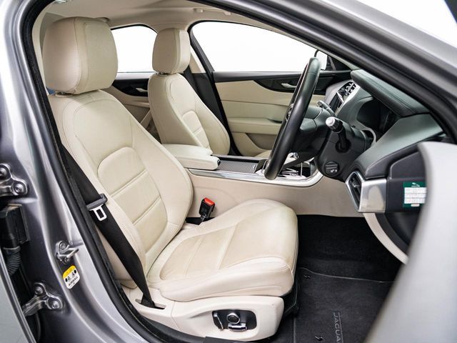 JAGUAR JAGUAR XEseries 2019