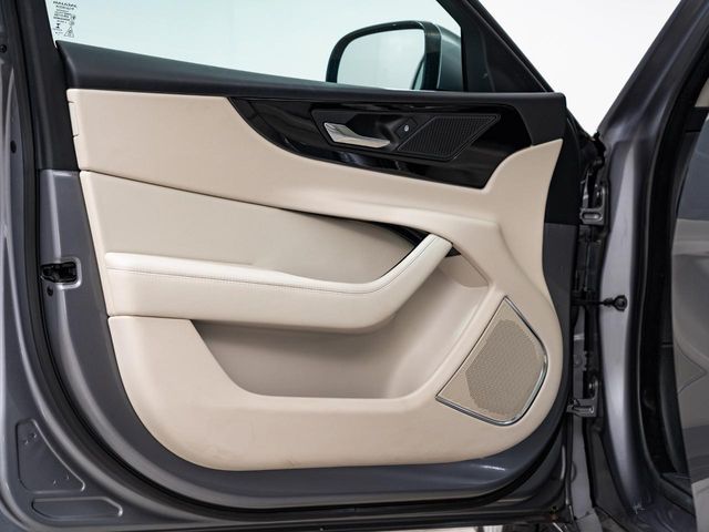 JAGUAR JAGUAR XEseries 2019