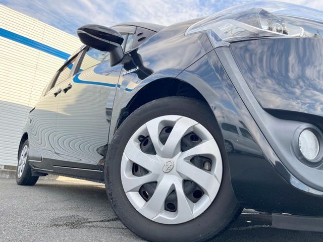 TOYOTA SIENTA HYBRID 2018