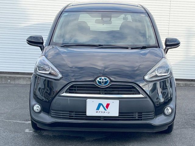 TOYOTA SIENTA HYBRID 2018