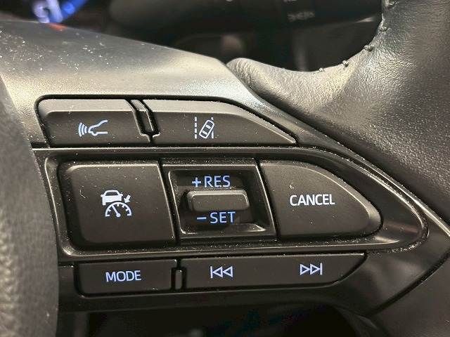 TOYOTA YARIS CROSS HYBRID 2022