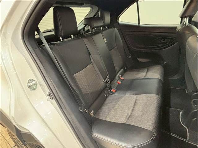 TOYOTA YARIS CROSS HYBRID 2022