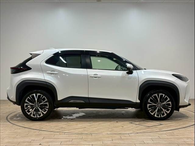 TOYOTA YARIS CROSS HYBRID 2022