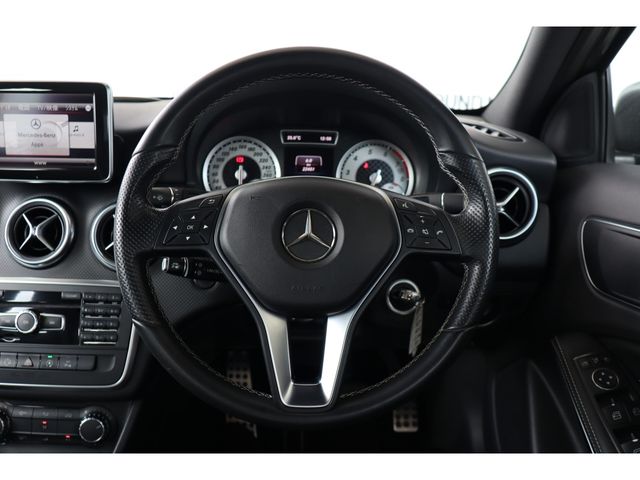 MERCEDES BENZ MERCEDES BENZ A class 2015