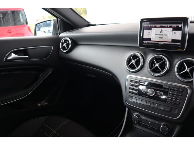 MERCEDES BENZ MERCEDES BENZ A class 2015