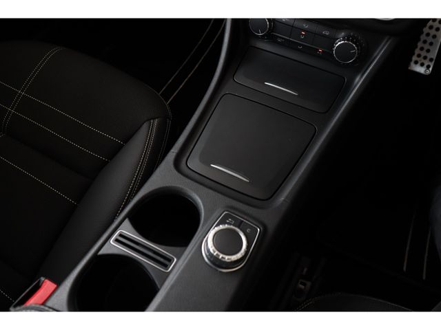 MERCEDES BENZ MERCEDES BENZ A class 2015