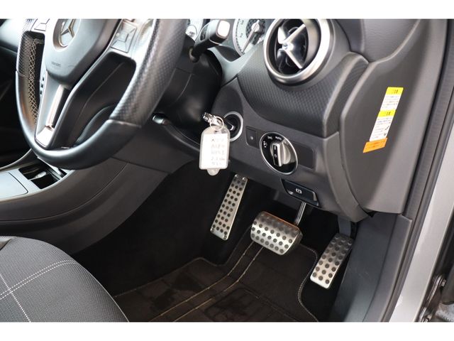 MERCEDES BENZ MERCEDES BENZ A class 2015