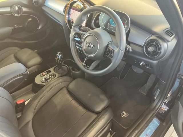 BMW MINI COOPER SD 5DOOR 2023